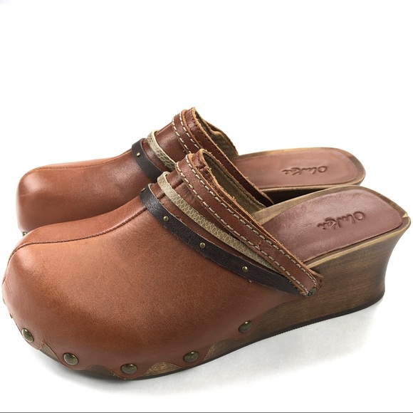 olukai clogs